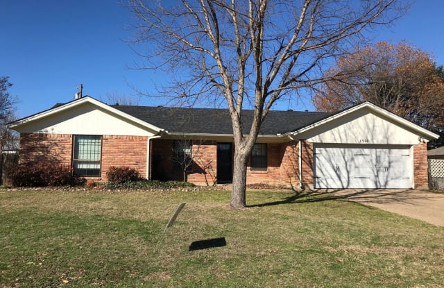 1510 Surry Place - 1510 Surry Place Drive, Cleburne, TX 76033