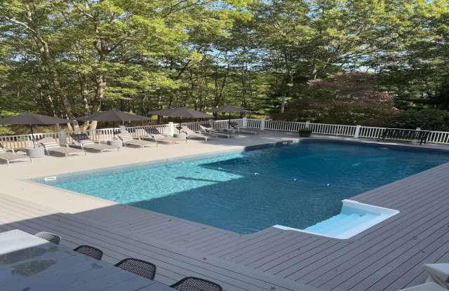 30 Squires Blvd photos photos 30 Squires Blvd photos photos