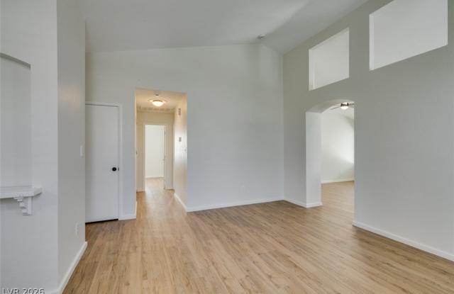 7749 Kasmere Falls Drive Gallery 4