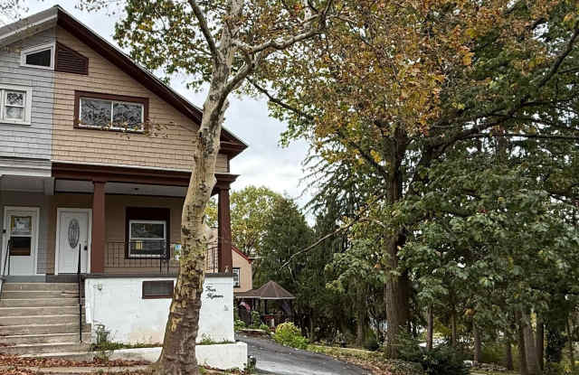 415 WOODSIDE Avenue - 415 Woodside Avenue, Wyomissing, PA 19609