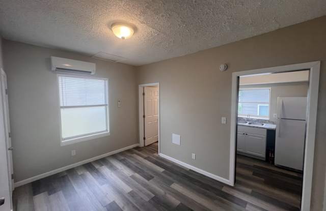 1939 McCalla Avenue - McCalla 5 Gallery 2