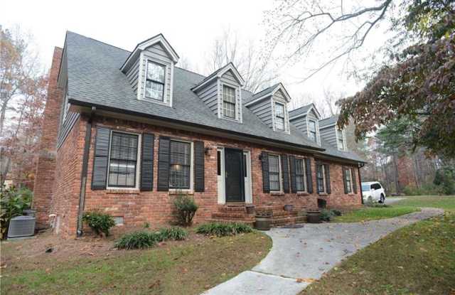 5202 Hidden Branches Circle - 5202 Hidden Branches Circle, Dunwoody, GA 30338