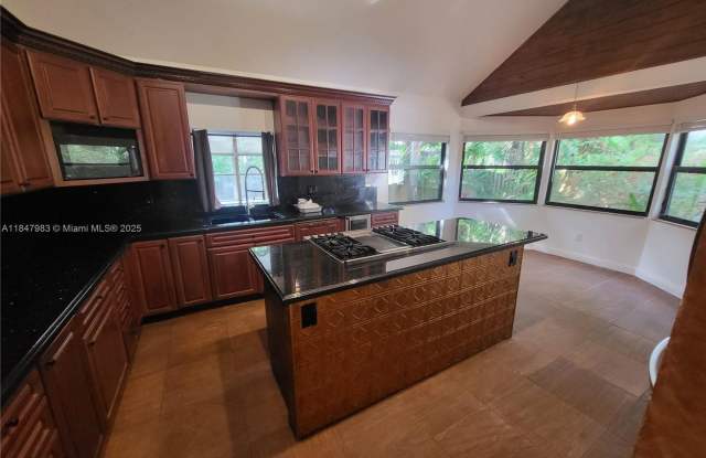 38 SW 6th Street, Dania Beach, FL 33004 photos photos