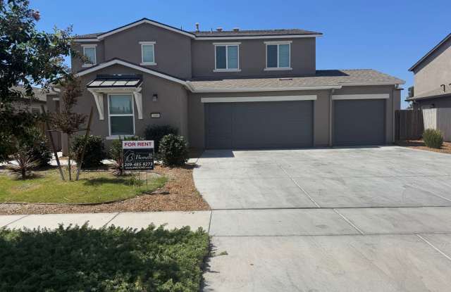 Perfect 5 bedroom, 3.5 bath home with attached private Casita - With Solar ! photos photos