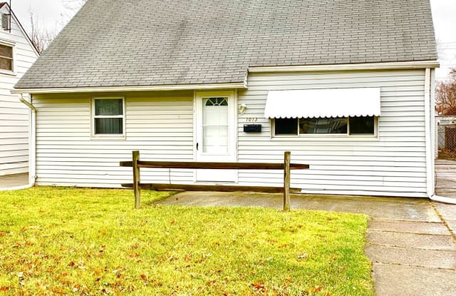 1013 Euclid Ave - 1013 Euclid Ave, Lorain, OH 44052