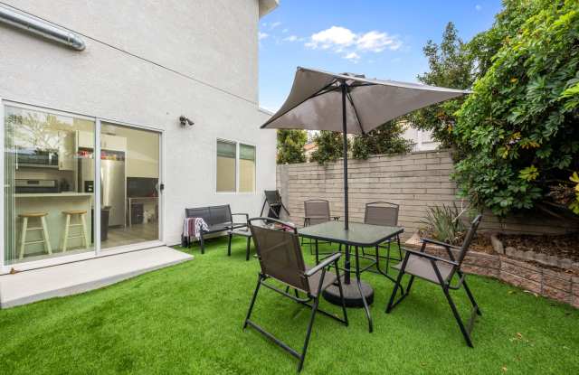 Spacious master bedroom! - 5394 Redding Road, San Diego, CA 92115