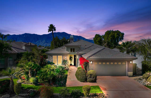 21 Via Bella photos photos