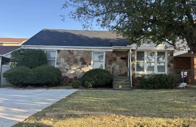 417 Sw 24th St - 417 Southwest 24th Street, Oklahoma City, OK 73109