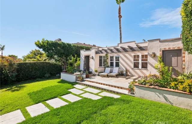 370 Jasmine Street Gallery 2