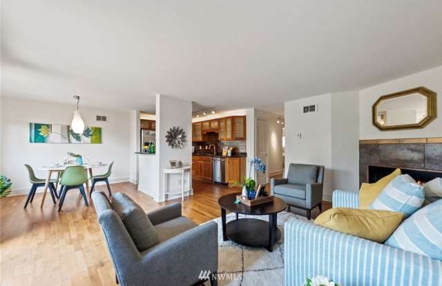 Evergreen Hills - 11058 Northeast 33rd Place, Bellevue, WA 98004