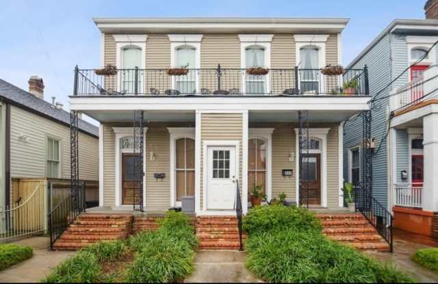 806 Valmont Street photos photos
