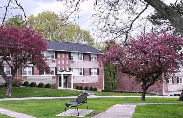 185 Van Rensselaer Blvd Unit A21 photos photos