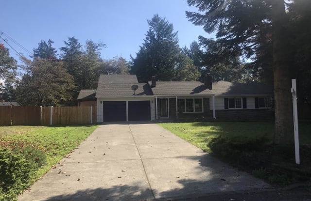 6310 118th Street Southwest - 2 photos photos