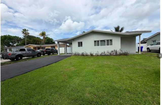 2241 North 62nd Avenue photos photos