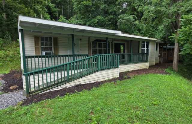 $1,500 - 2 Bedroom / 1 Bath with Large Covered Deck in Tatham Mountain Park photos photos