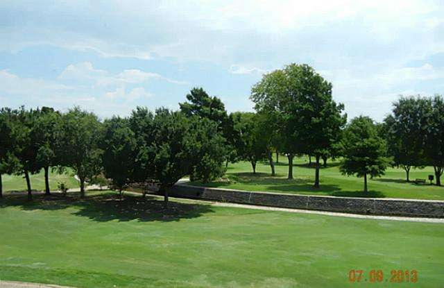 2926 Shady Lake Circle Gallery 2