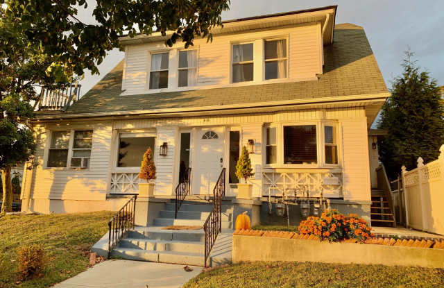 415 Sunset Avenue unit: 2 - 415 Sunset Avenue, Asbury Park, NJ 07712 415 Sunset Avenue unit: 2 - 415 Sunset Avenue, Asbury Park, NJ 07712