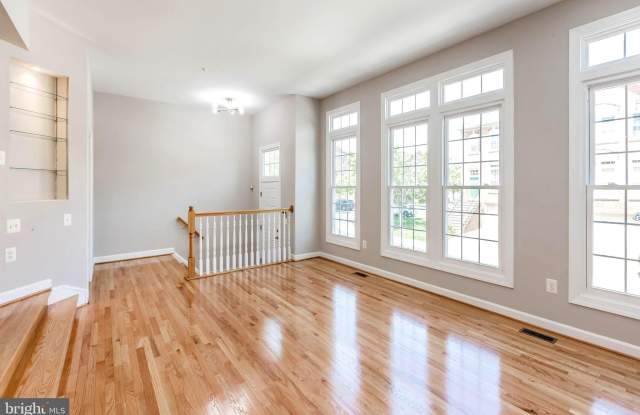 10406 OVERGATE PLACE Gallery 2