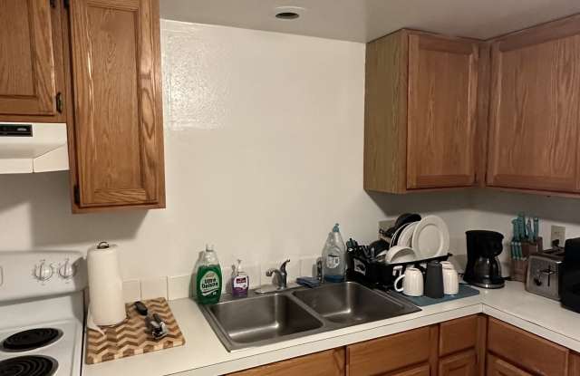 428 Leinum Ct Gallery 2