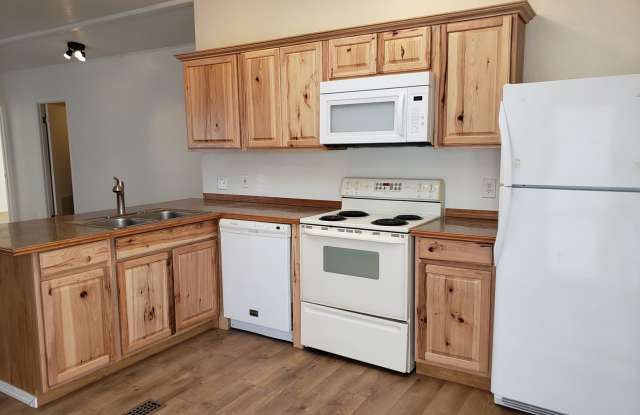 3 bedroom 2 bath Mobile-home in Hayden photos photos