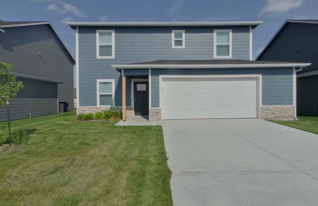 2746 S Cypress photos photos