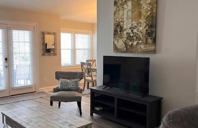 2502 St. Christopher Circle Unit #2 Gallery 4