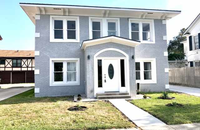 1810 2nd St Unit A - 2/Bed 1/Bath - $1350/month photos photos