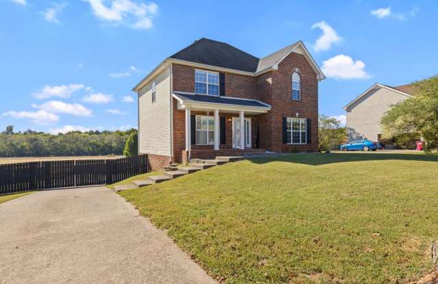 Beautiful Brick Home with Finished Basement & Spacious Living Areas Gallery 4