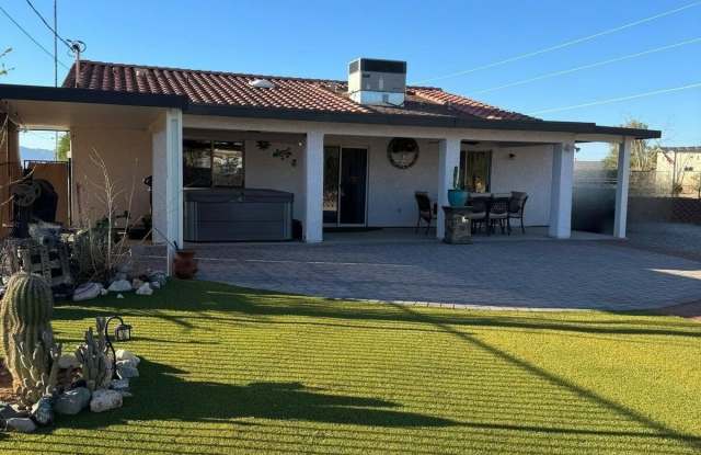 388 Coral Dr Gallery 3