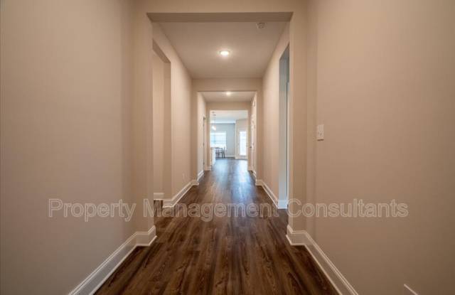 330 Creek Grove Avenue Gallery 4