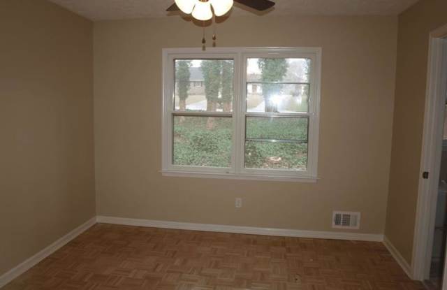 2625 Hickory Valley Drive Gallery 3