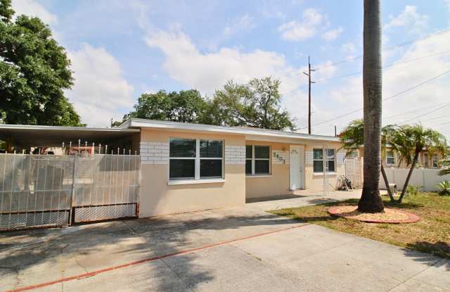 Freshly Updated 3 Bed, 2 Bath Home in West Tampa! AVAILABLE ON JULY 15TH photos photos