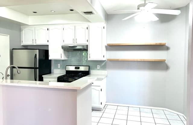 2BD/2BA Condo w/ Laundry, Dishwasher, Ample Parking, EV Charging Gallery 3