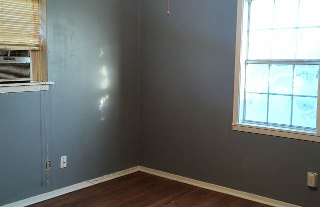 5907 Windham Ave. Gallery 3