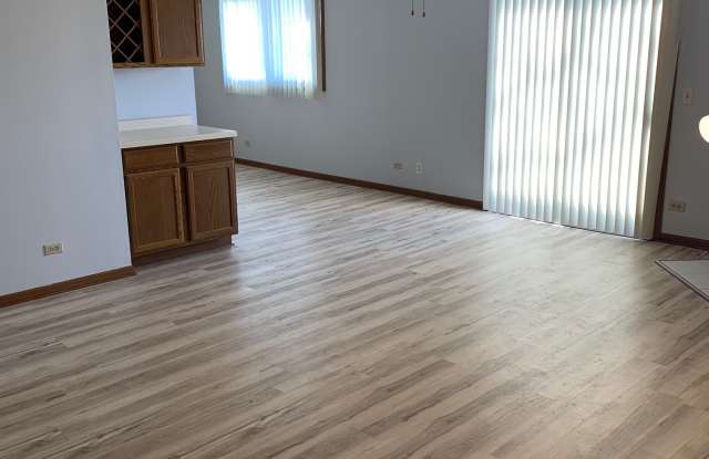 401 H Concord - 1 - 401 Concord Avenue, South Elgin, IL 60177