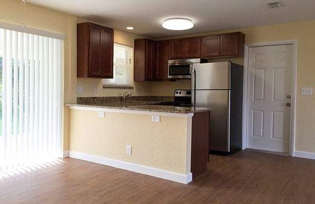 3570 Everglades Road Gallery 2