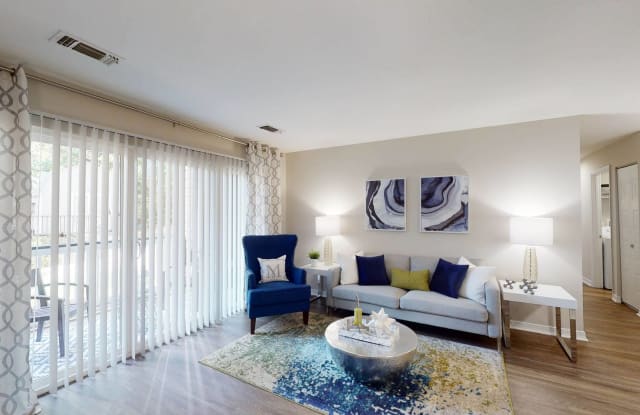 Montclair Apartments photos photos