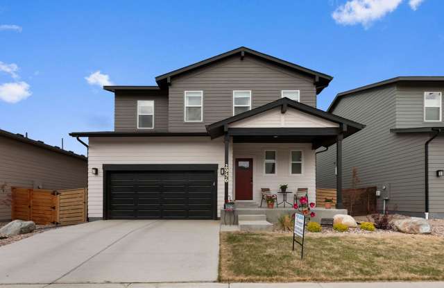 3 Bedroom Home in the Beautiful Mosaic Neighborhood Gallery 1