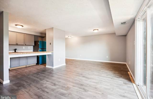 12405 HICKORY TREE Way Gallery 1