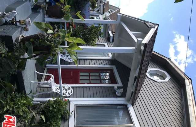 6431 DIX Street Gallery 3