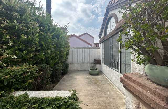3068 Prado Ln. 5 Bedroom, 3 Bath Home in Reche Canyon! Gallery 3