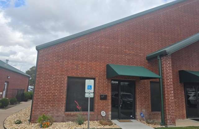 5077 Interstate 20 service Road - 5077 East Interstate 20 Service Road South, Willow Park, TX 76087
