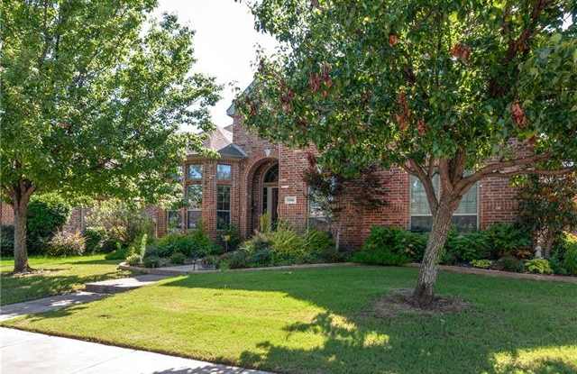 1316 Ashmore Drive Gallery 2