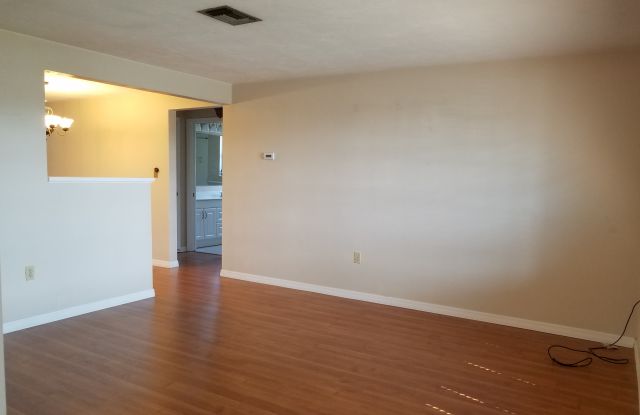 6741 William Tell Dr Gallery 2