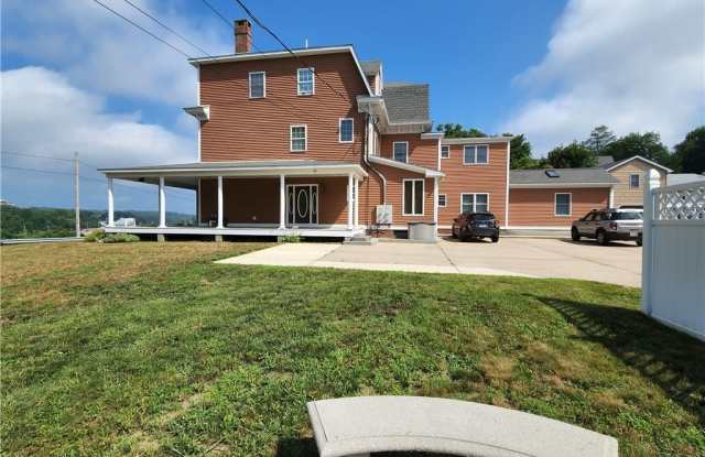 46 River Avenue Gallery 2