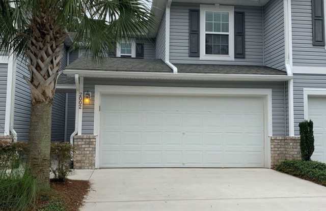 Move in Ready Town House in Charleston Park! photos photos