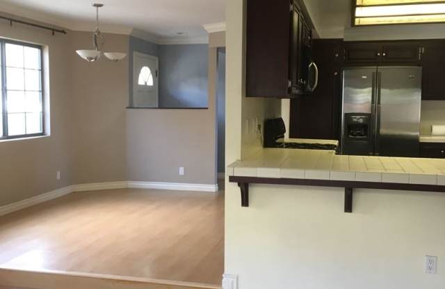 18424 Keswick Street #20 Gallery 3