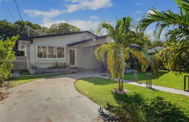 270 NW 50th St photos photos