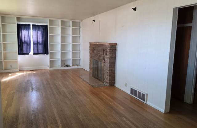 Nice 3 bed, 1 bath next to EOU Gallery 3