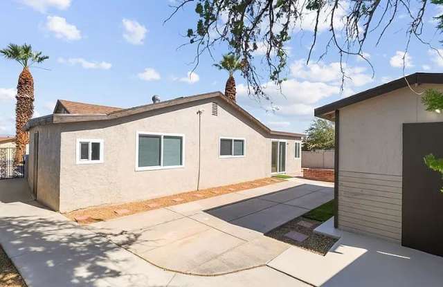 2033 Pommel Ave photos photos